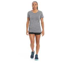 Icebreaker Women's Merino S/S Low Crewe - Merinoshirt -Kletterausrüstung icebreaker womens merino s s low crewe merinoshirt detail 3